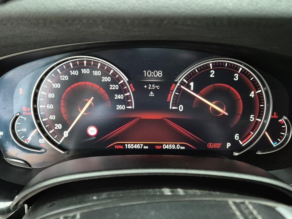 BMW 5 Series - Vista 5