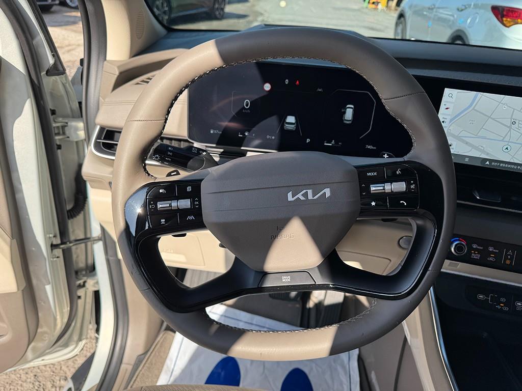 KIA Carnival - Vista 7