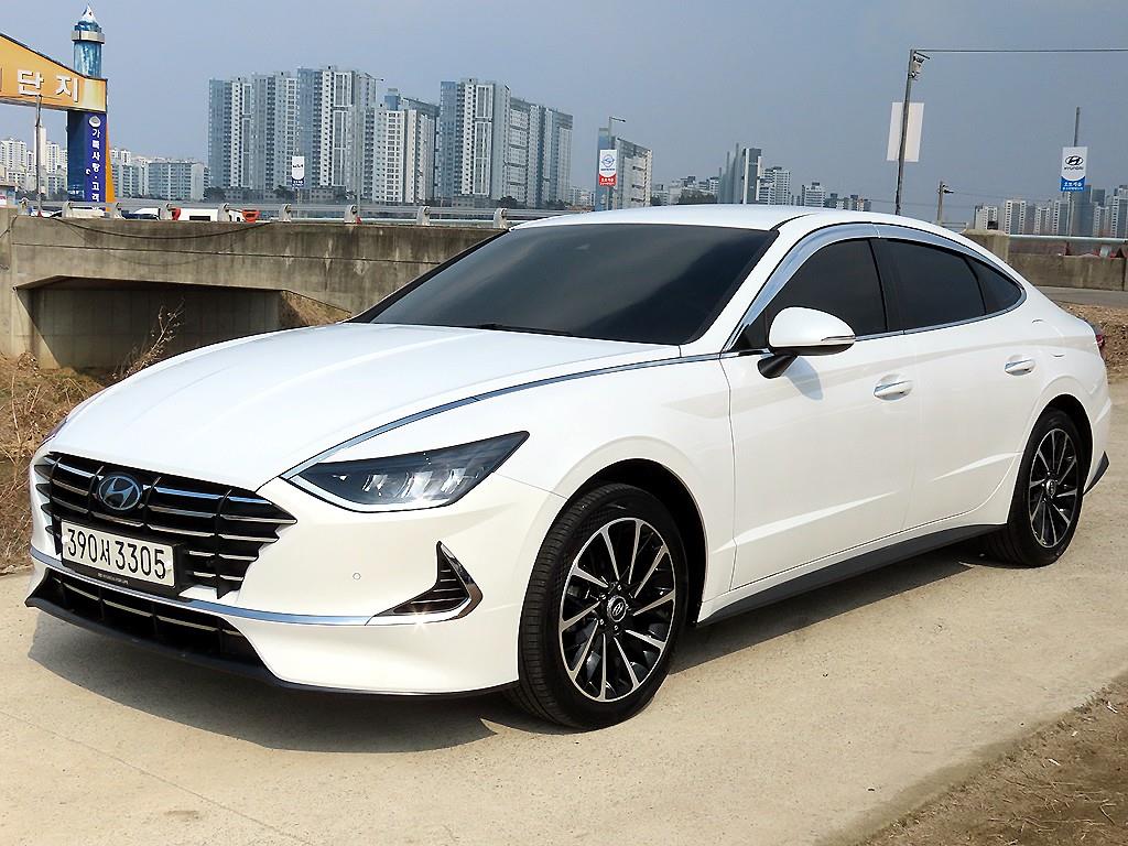 HYUNDAI Sonata - Vista 2