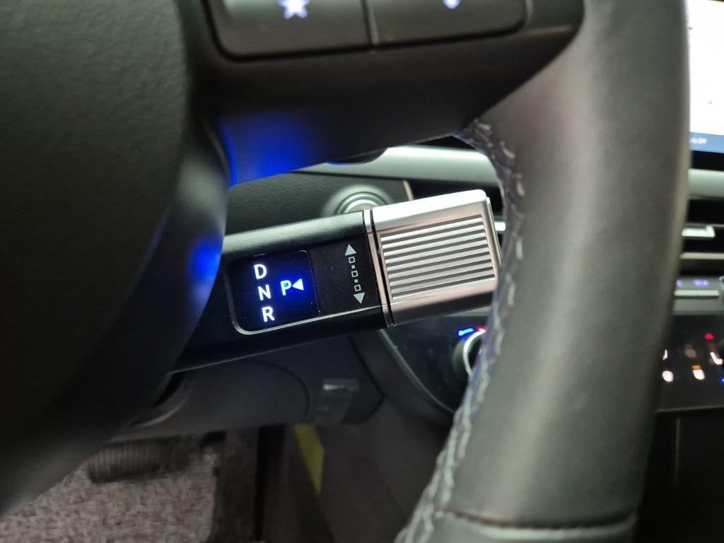 HYUNDAI Sonata - Vista 8