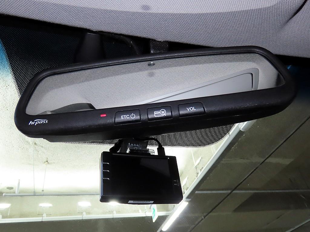 HYUNDAI Avante 2016 Gris - Importación desde Corea - HF Imports Iquique - Foto 17