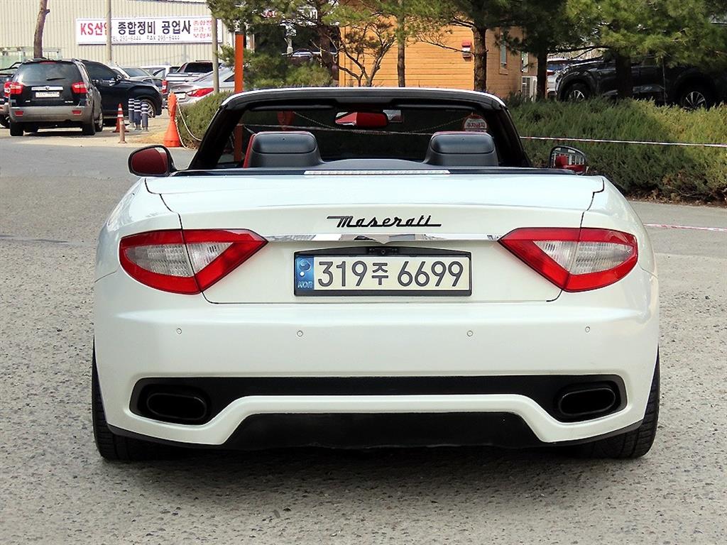 Maserati Gran Cabrio - Vista 8