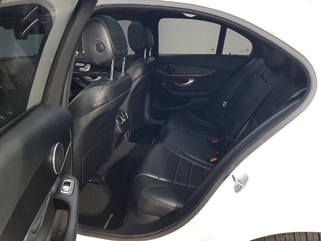 Mercedes Benz C Class - Vista 9