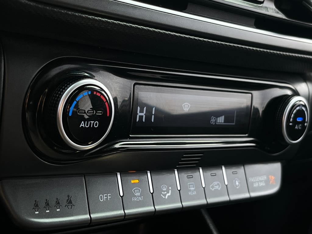 HYUNDAI Kona - Vista 10