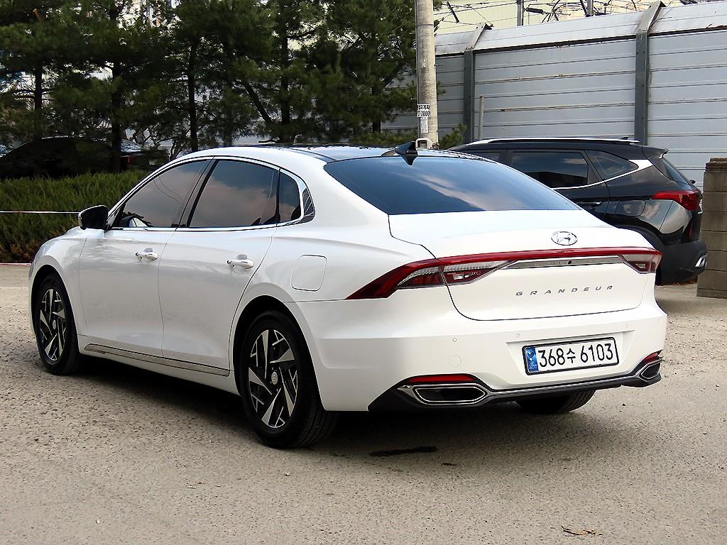 HYUNDAI Grandeur - Vista 3