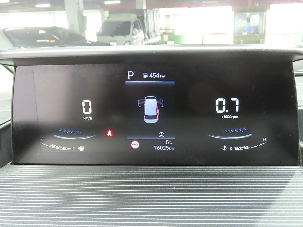 HYUNDAI Staria - Vista 11