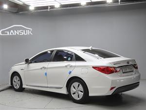 HYUNDAI Sonata - Vista 6