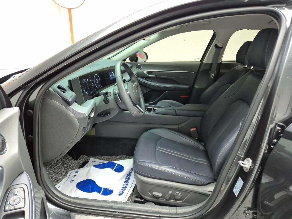 HYUNDAI Sonata - Vista 11