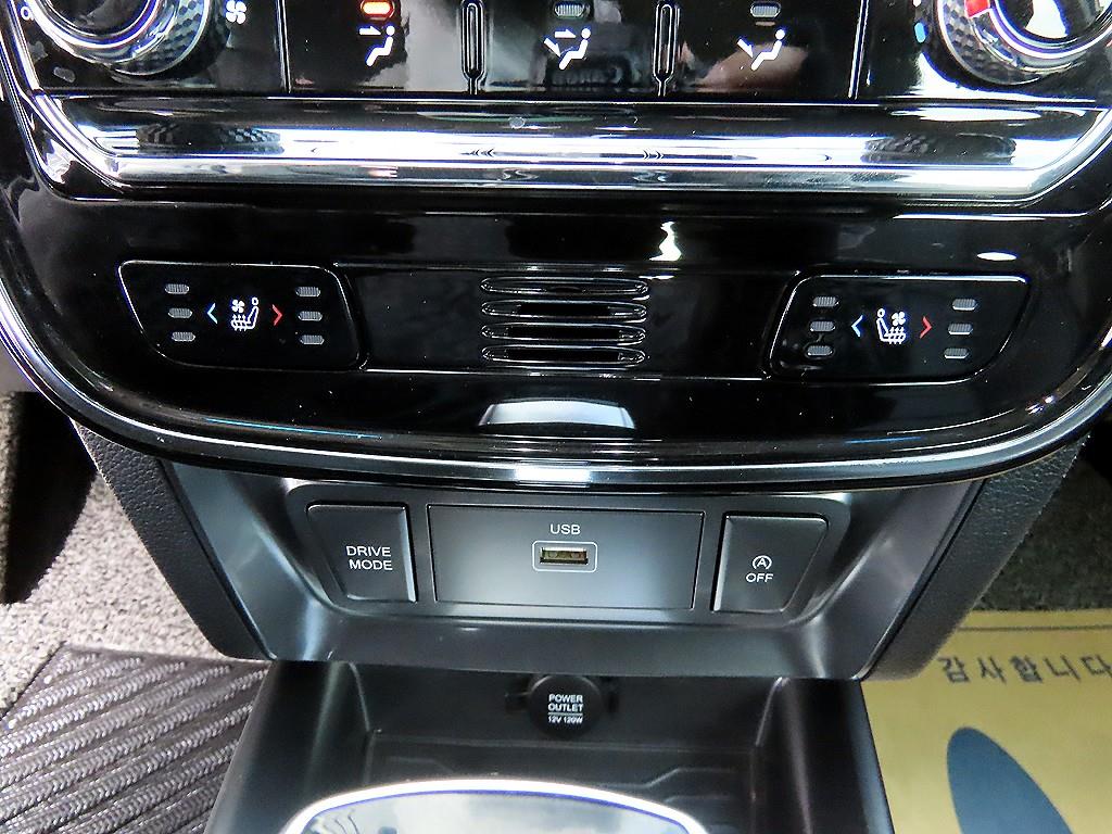 Ssangyong Tivoli 2020 Blanco - Importación desde Corea - HF Imports Iquique - Foto 13