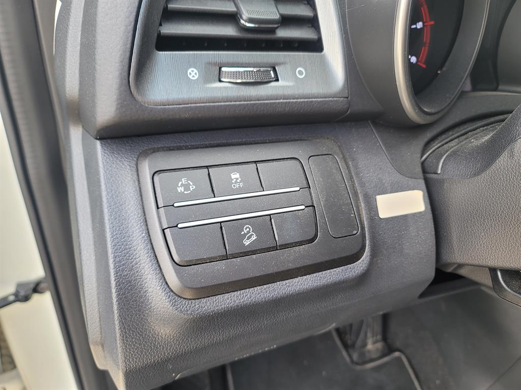 Ssangyong Tivoli - Vista 9