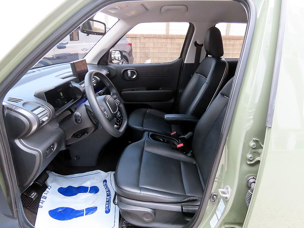 HYUNDAI Casper - Vista 5