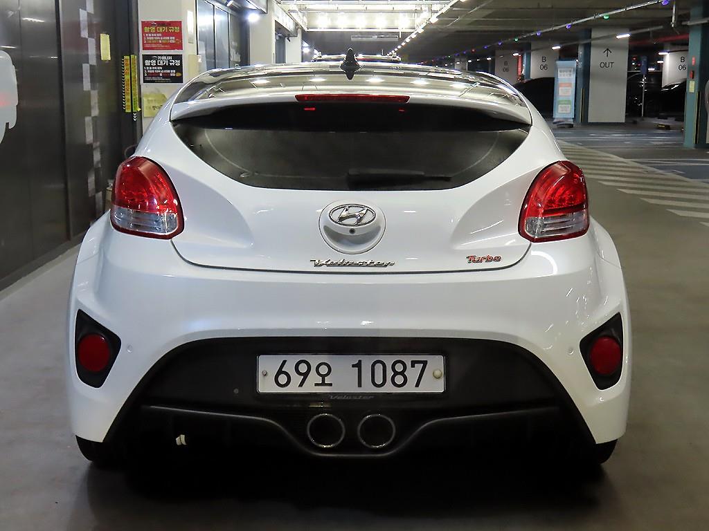 HYUNDAI Veloster - Vista 5