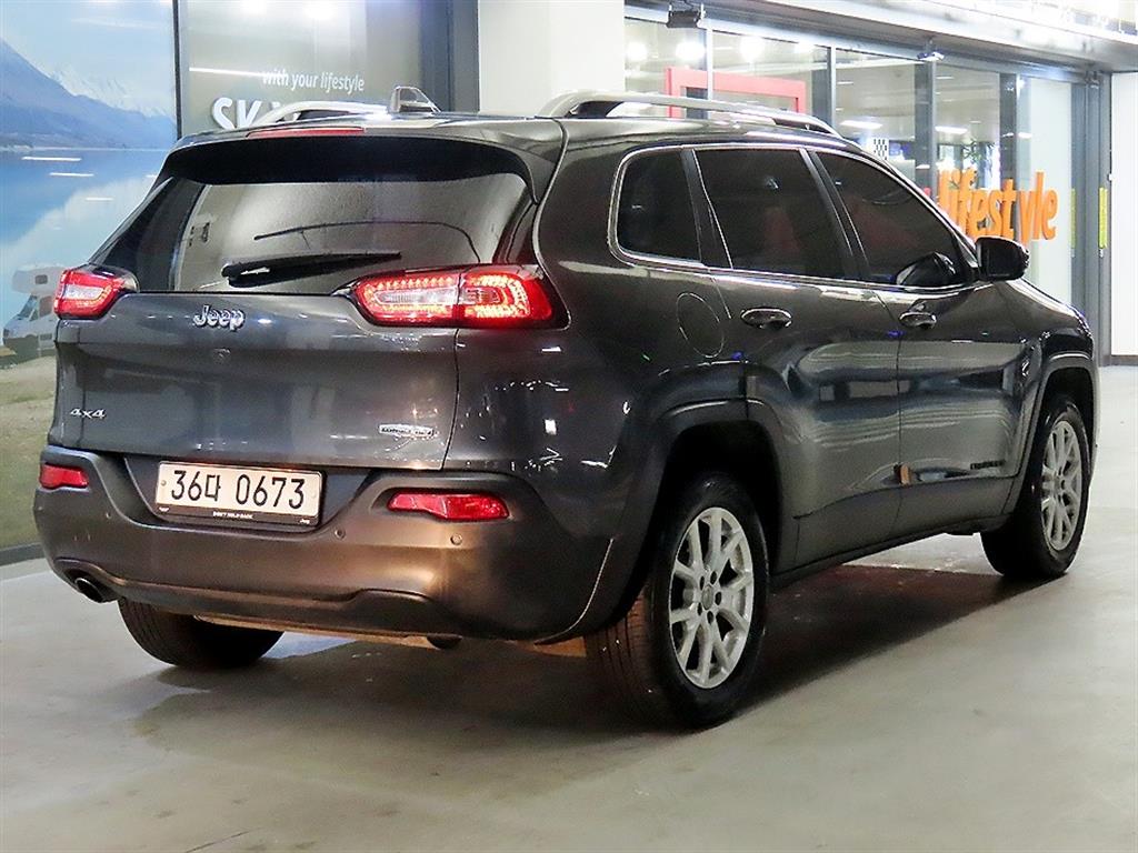 Jeep Cherokee - Vista 4