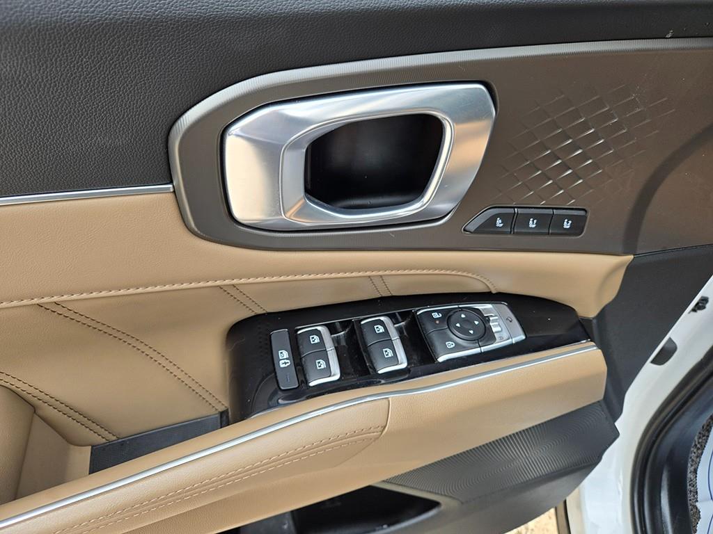 KIA Sorento - Vista 12