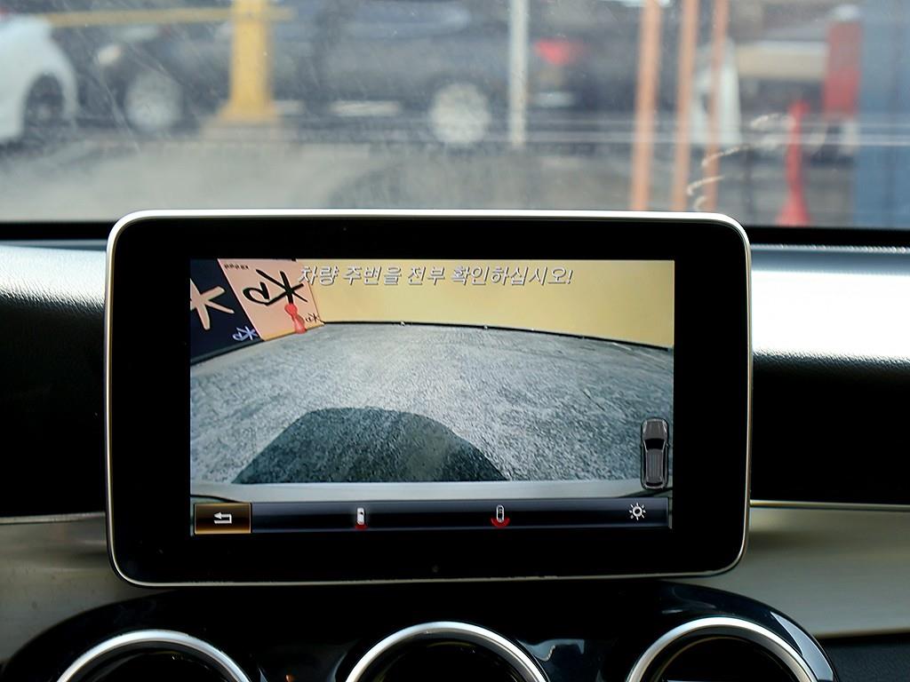 Mercedes Benz GLC Class 2017 Blanco - Importación desde Corea - HF Imports Iquique - Foto 9