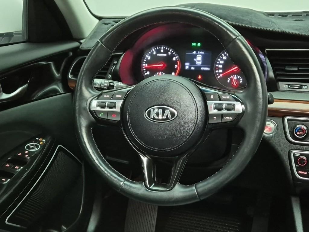 KIA K7 - Vista 9