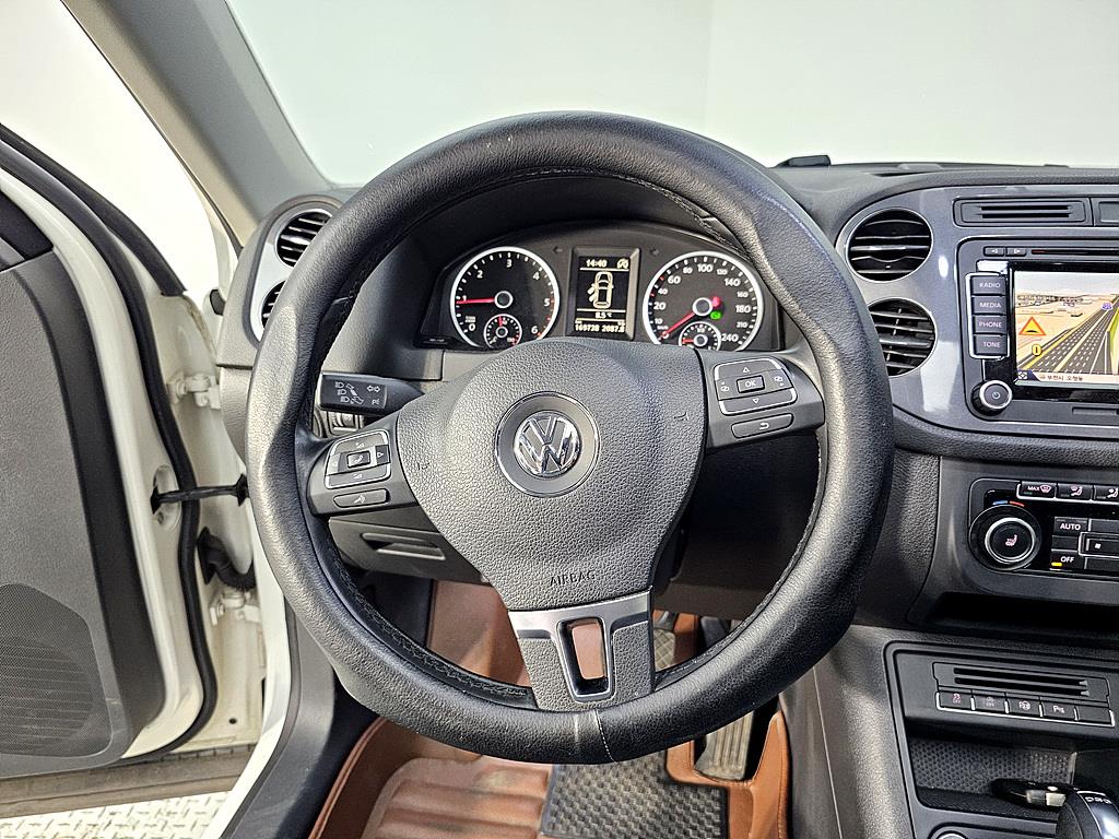 Volkswagen Tiguan - Vista 12