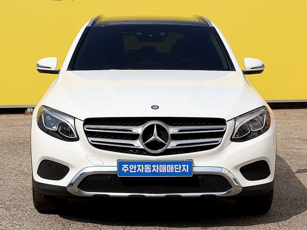 Mercedes Benz GLC Class 2017 Blanco - Importación desde Corea - HF Imports Iquique - Foto 1