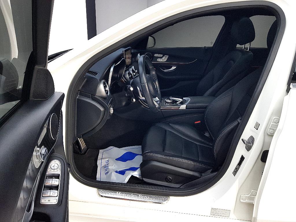 Mercedes Benz C Class - Vista 8