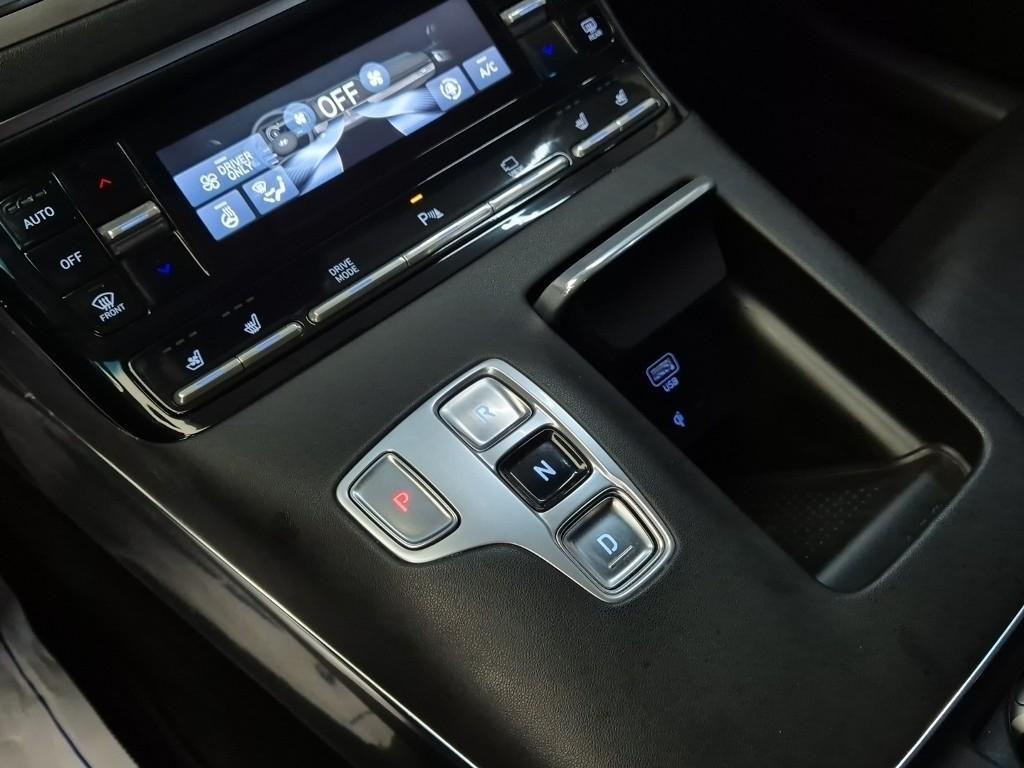 HYUNDAI Grandeur - Vista 8