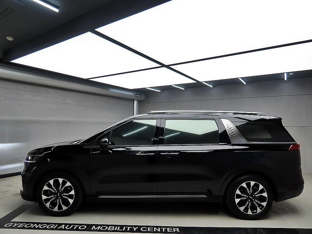 KIA Carnival - Vista 4