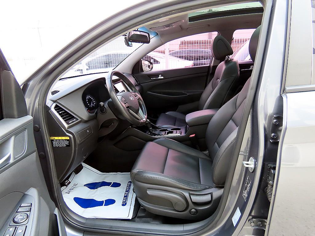 HYUNDAI Tucson - Vista 5