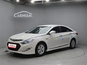 HYUNDAI Sonata - Vista 4