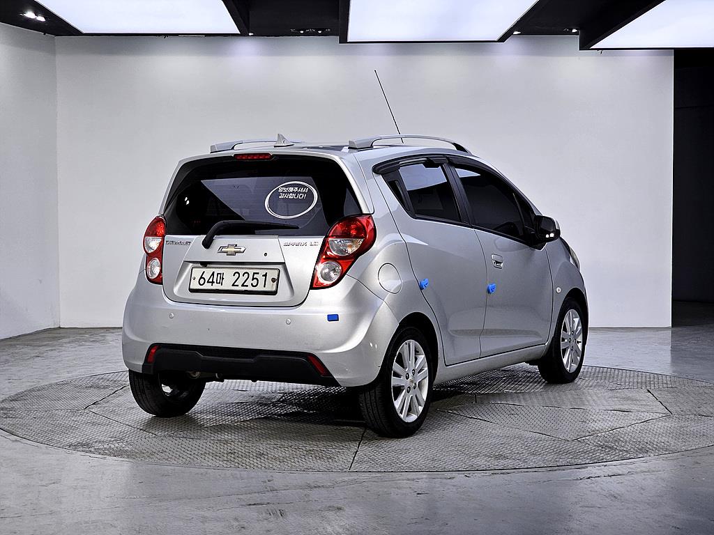 Chevrolet Spark - Vista 4