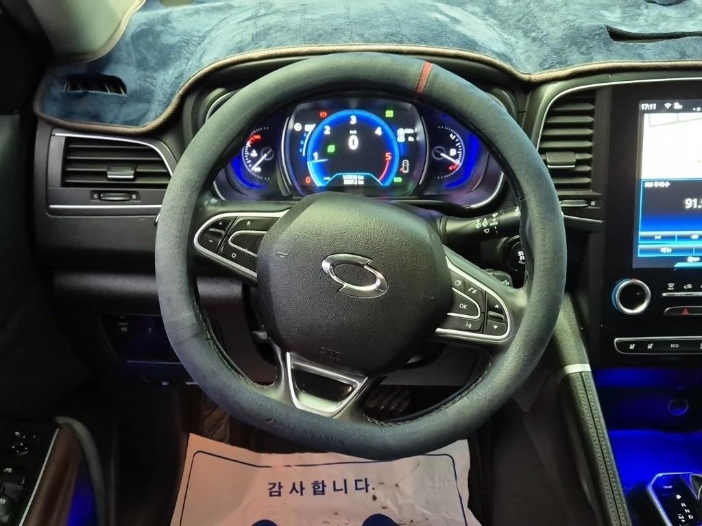 SAMSUNG QM6 - Vista 8