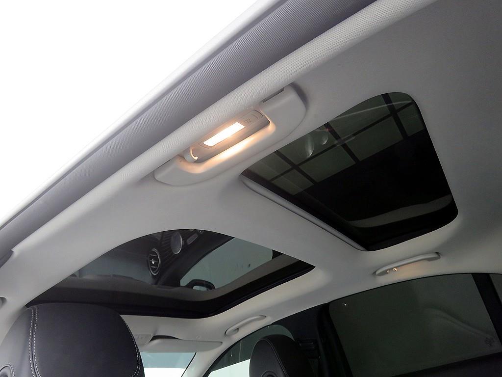 Mercedes Benz E class - Vista 9