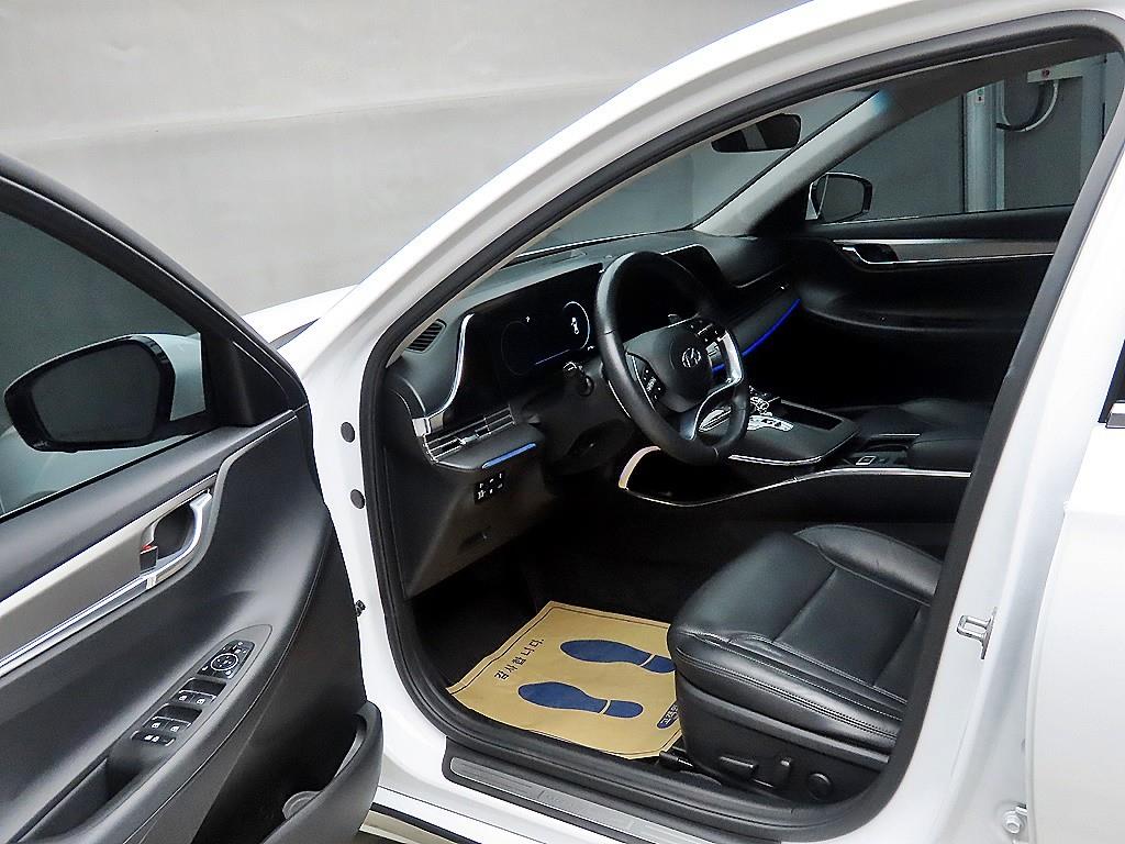 HYUNDAI Grandeur - Vista 5