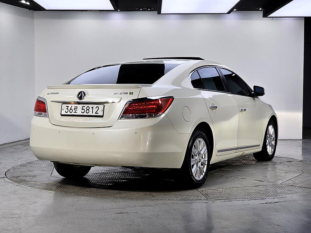 DAEWOO Alpheon - Vista 4