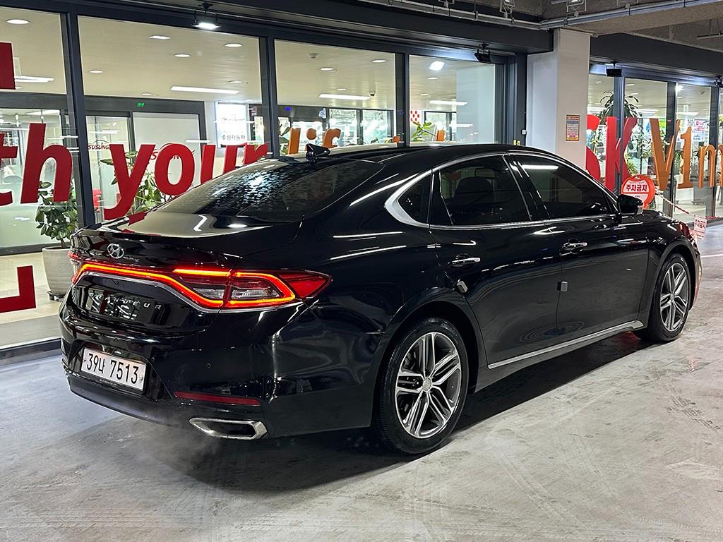 HYUNDAI Grandeur - Vista 4