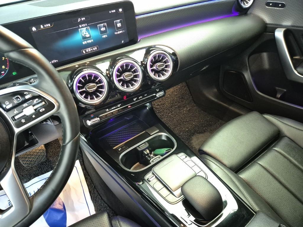 Mercedes Benz A Class - Vista 10