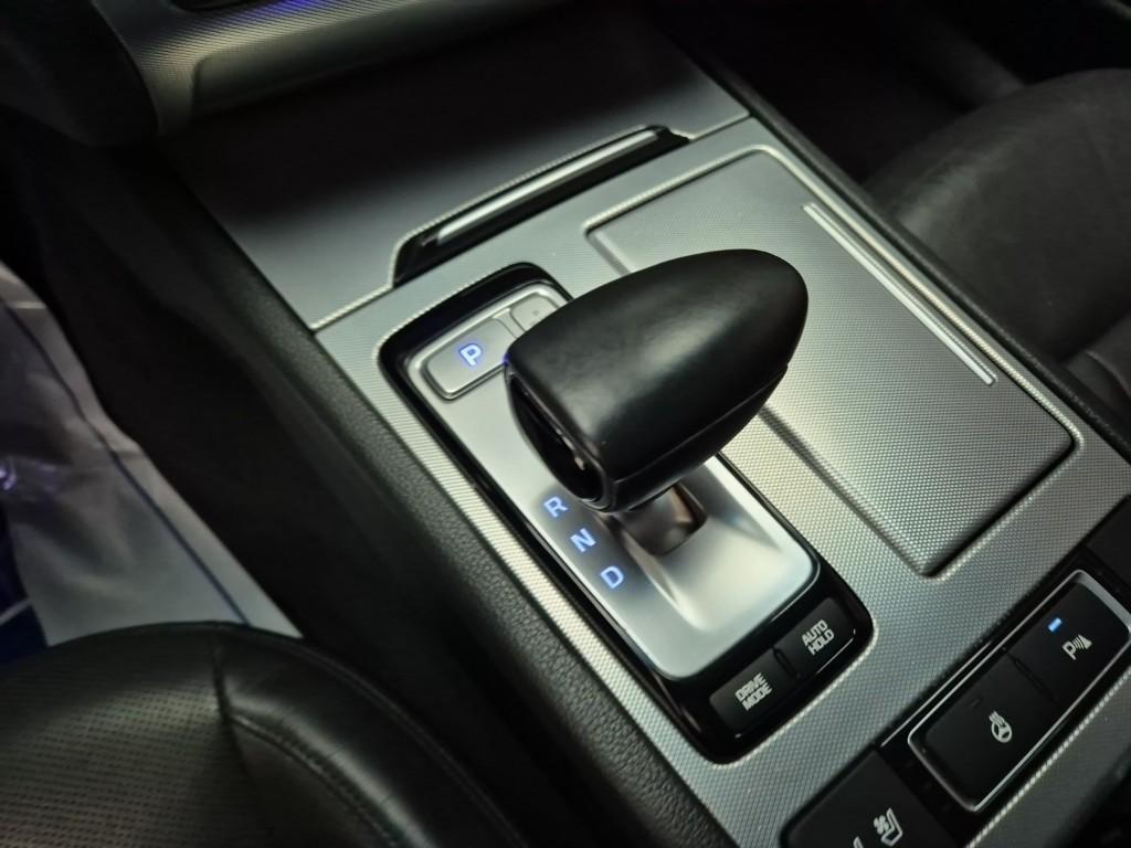 Genesis G80 - Vista 12