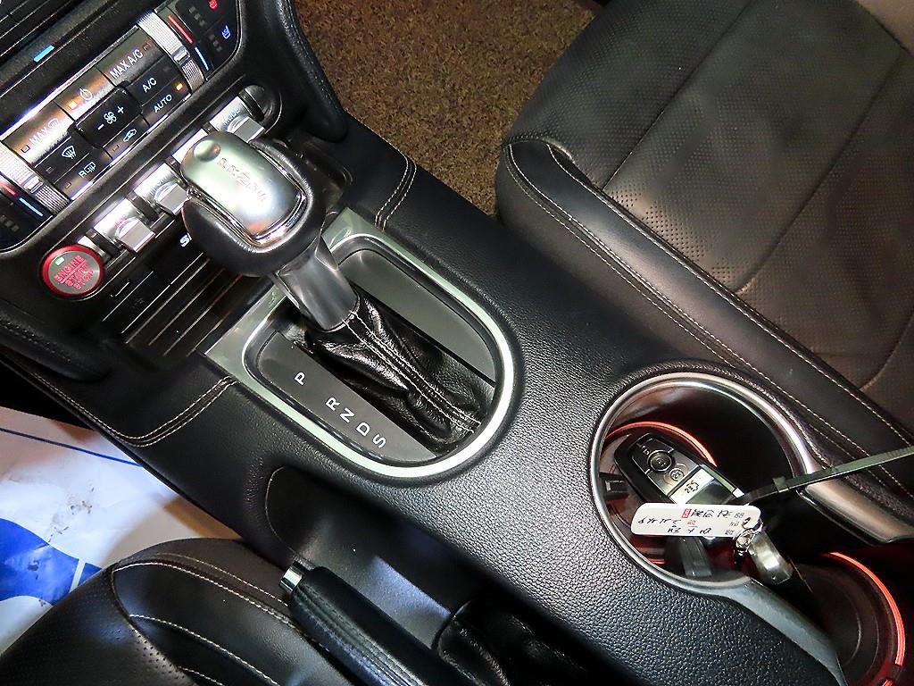 Ford Mustang - Vista 12