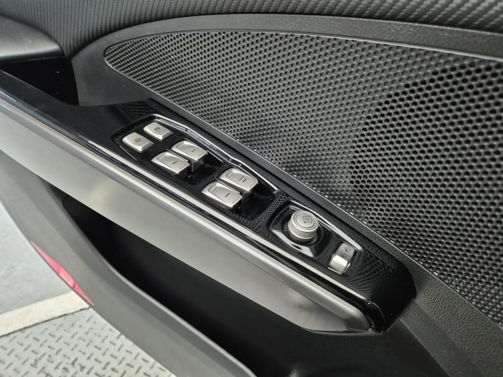 Ssangyong Tivoli 2018 Blanco - Importación desde Corea - HF Imports Iquique - Foto 17