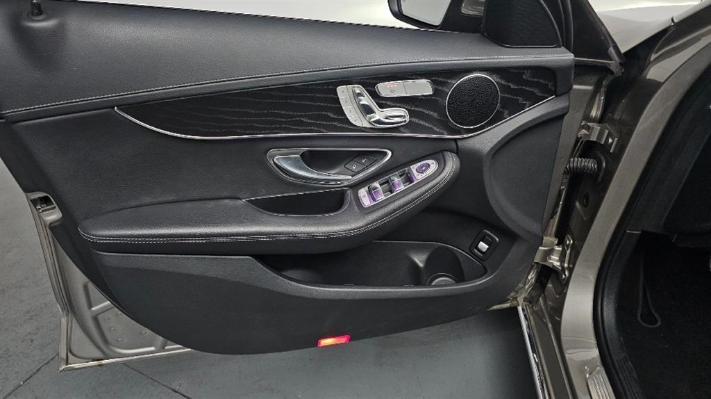 Mercedes Benz C Class 2019 Gris - Importación desde Corea - HF Imports Iquique - Foto 17