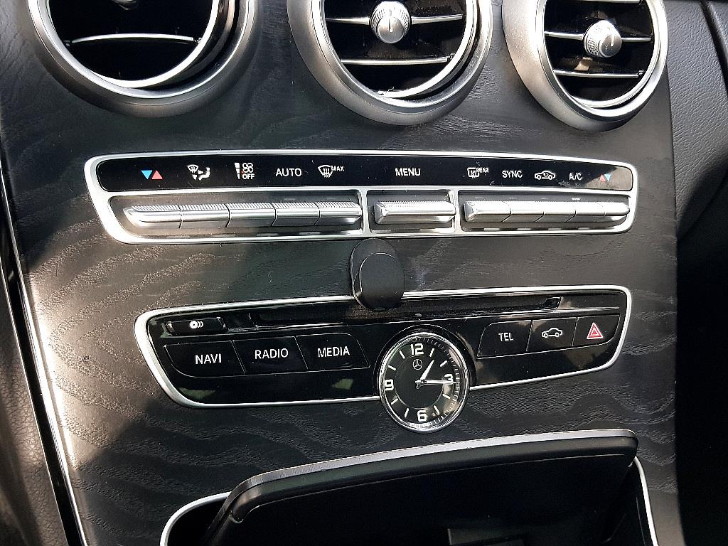 Mercedes Benz C Class - Vista 12