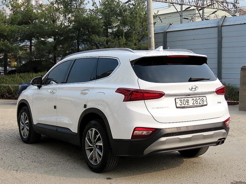 HYUNDAI Santa Fe - Vista 3