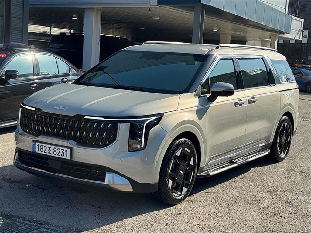 KIA Carnival 2026 Gris - Importación desde Corea - HF Imports Iquique - Foto 1