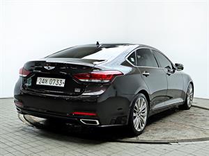 HYUNDAI Genesis - Vista 8