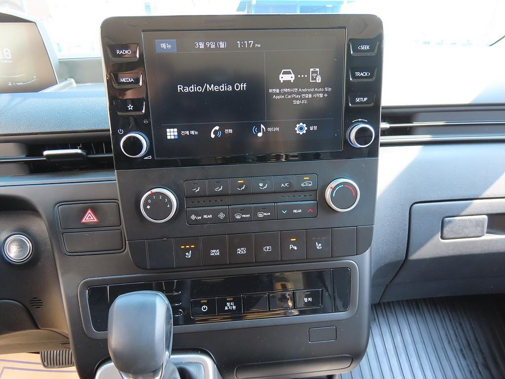 HYUNDAI Staria - Vista 10