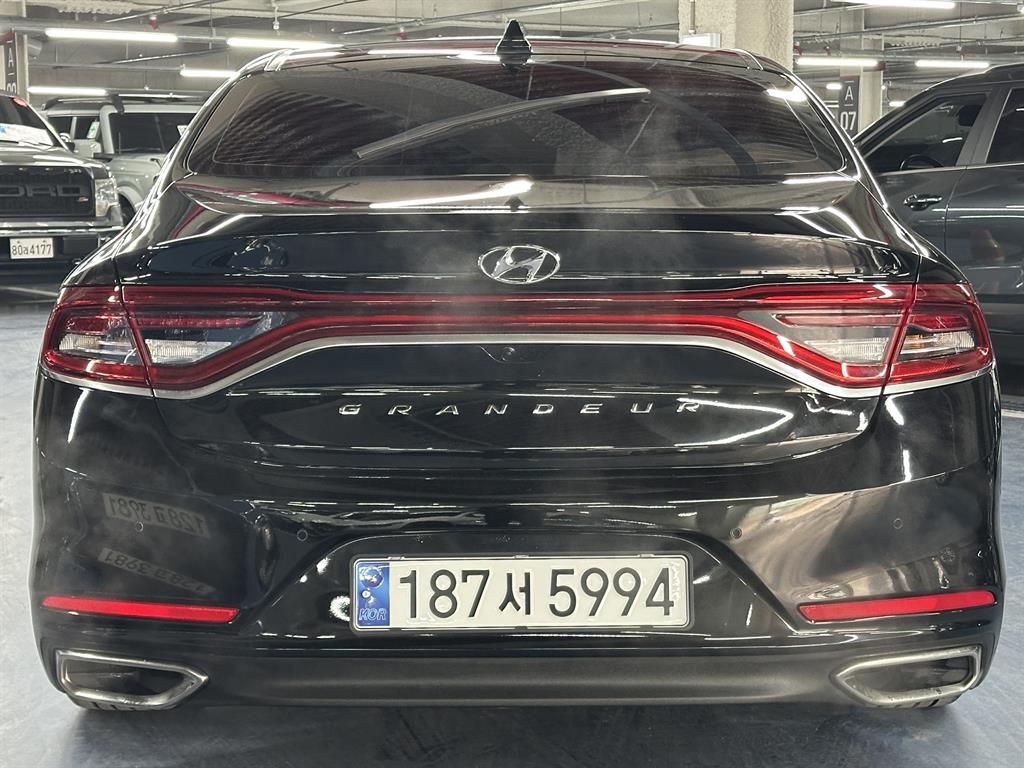 HYUNDAI Grandeur - Vista 3