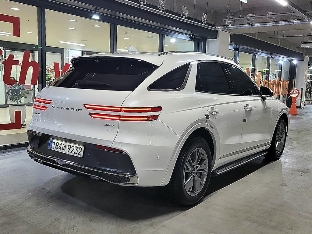 Genesis GV70 - Vista 4