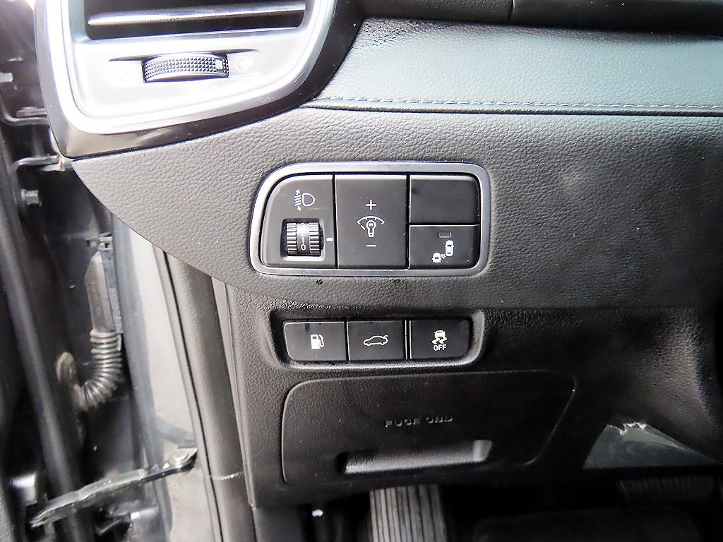 HYUNDAI Grandeur - Vista 12