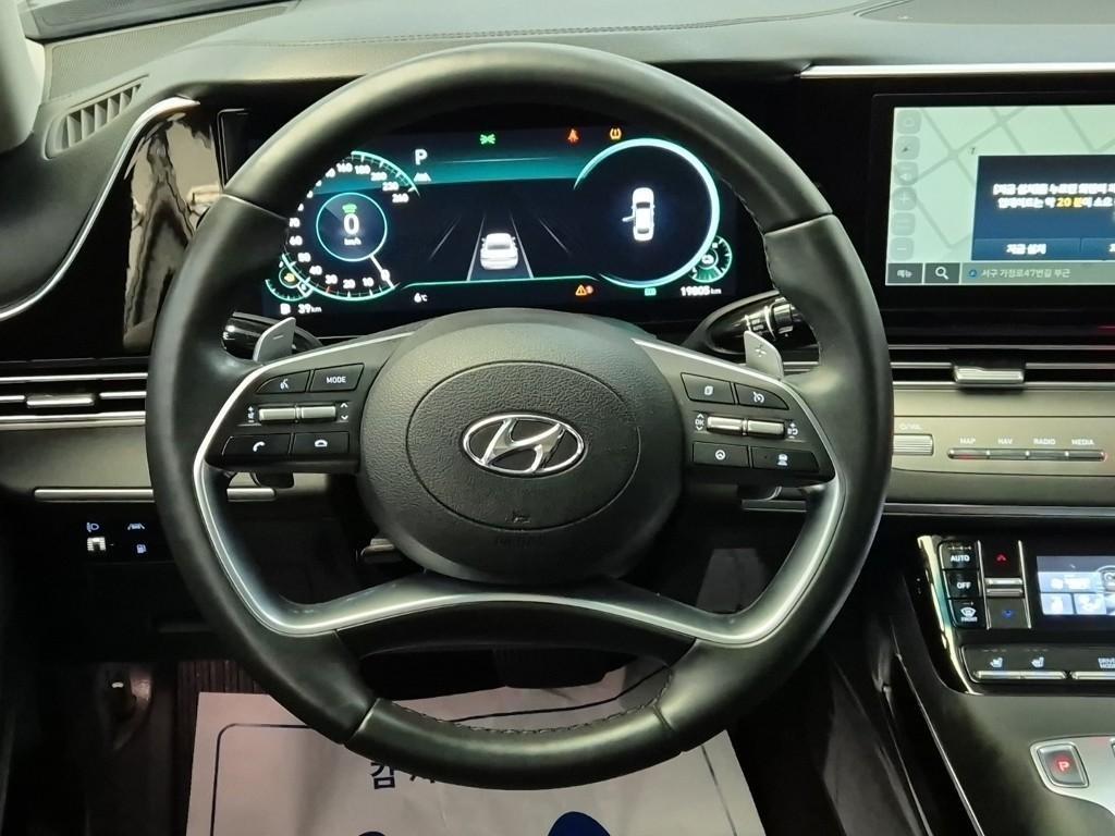 HYUNDAI Grandeur - Vista 9