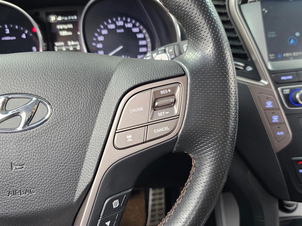 HYUNDAI Santa Fe 2017 the color of pearl - Importación desde Corea - HF Imports Iquique - Foto 17