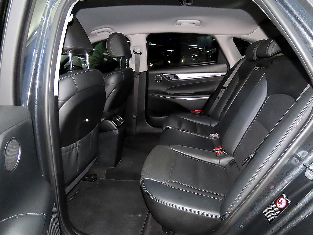 HYUNDAI Grandeur - Vista 7