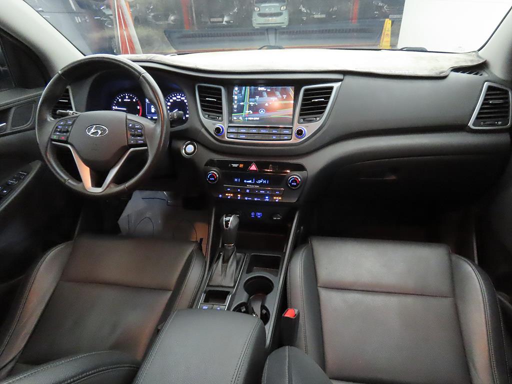 HYUNDAI Tucson - Vista 5